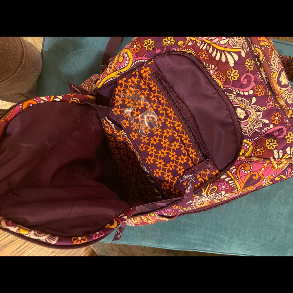 Beautiful Vera Bradley “Sunset Safari” backpack - Picture 5 of 8